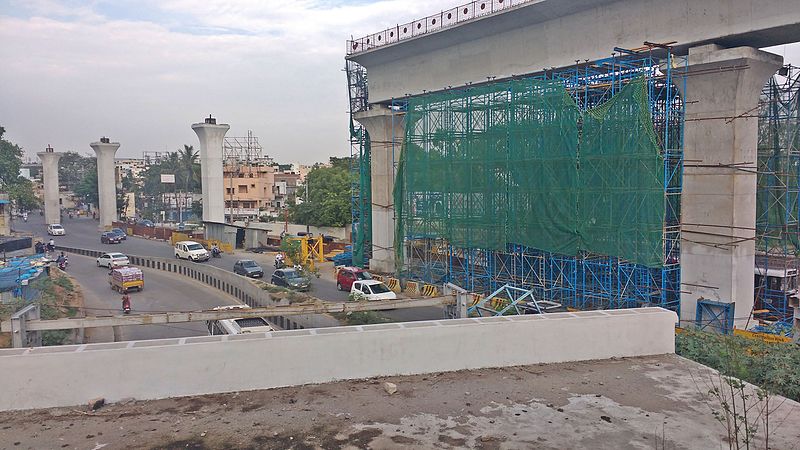 File:HYD Metro near SC.jpg
